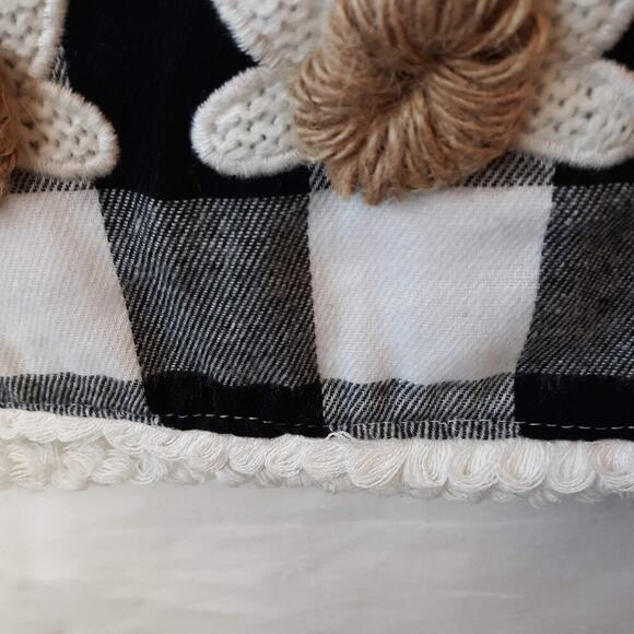 Table Runner Buffalo Check Black White Bunnies 72" Long - Picture 3 of 7